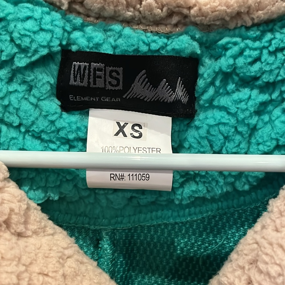 WFS Element Gear Sherpa Jacket - Picture 2 of 3